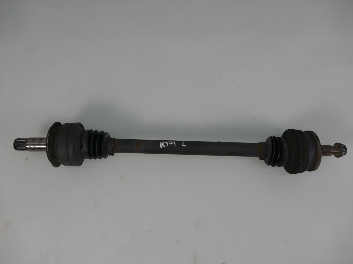 MERCEDES R171 3.5 V6 semi-axis left left rear part