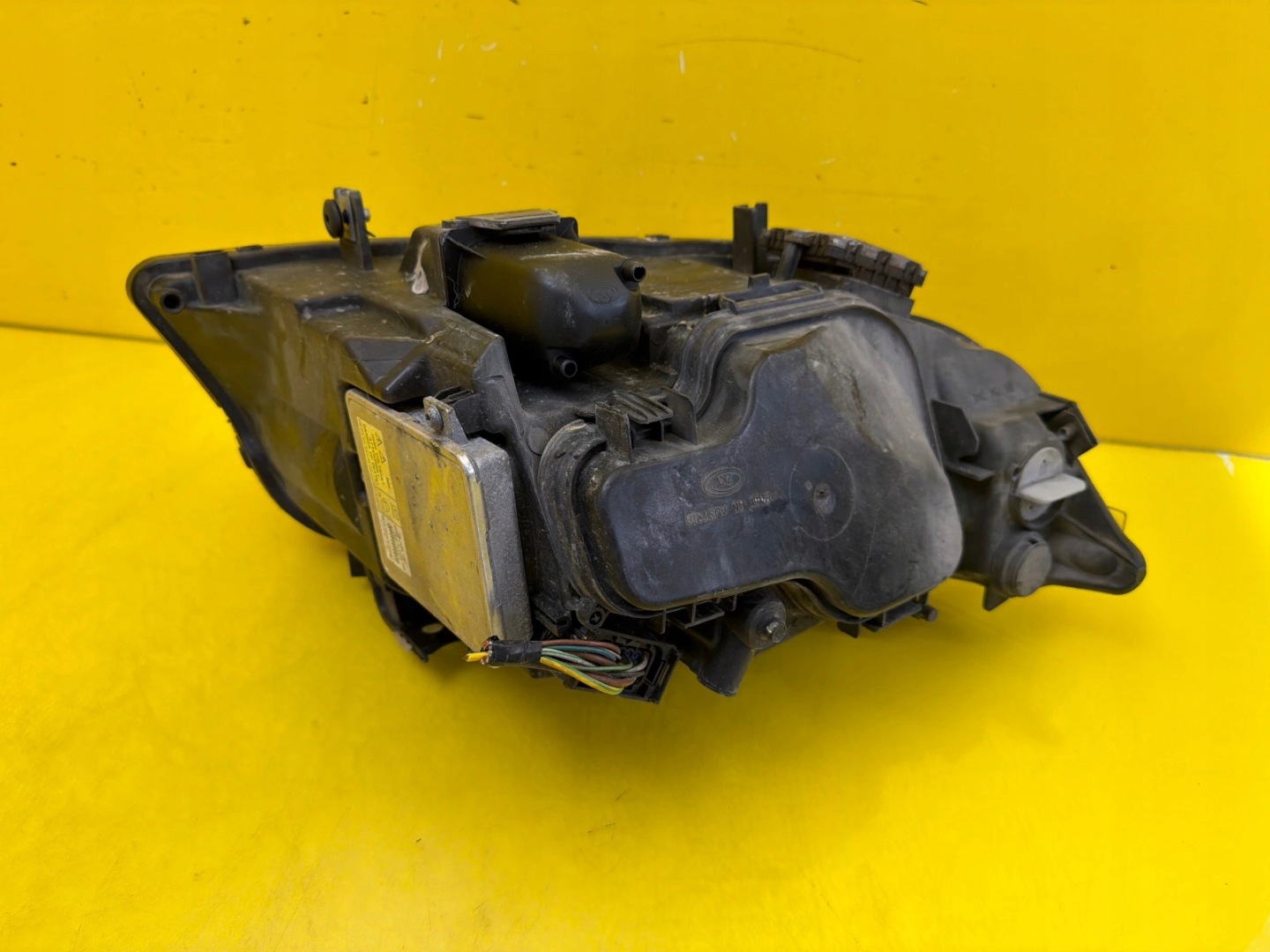 light left BMW 3 E90 E91 Xenon positioning 6942743