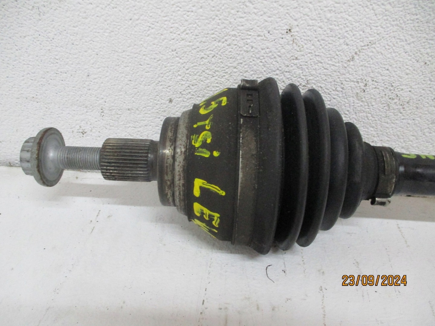 semi-axis VW Tiguan 5NA 1,5TSI 3Q0407271N left