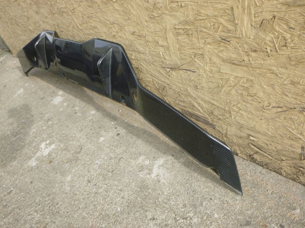 BMW 5 G30 M PERFORMANCE CARBON SPOILER PARE CHOC ARRIÈRE