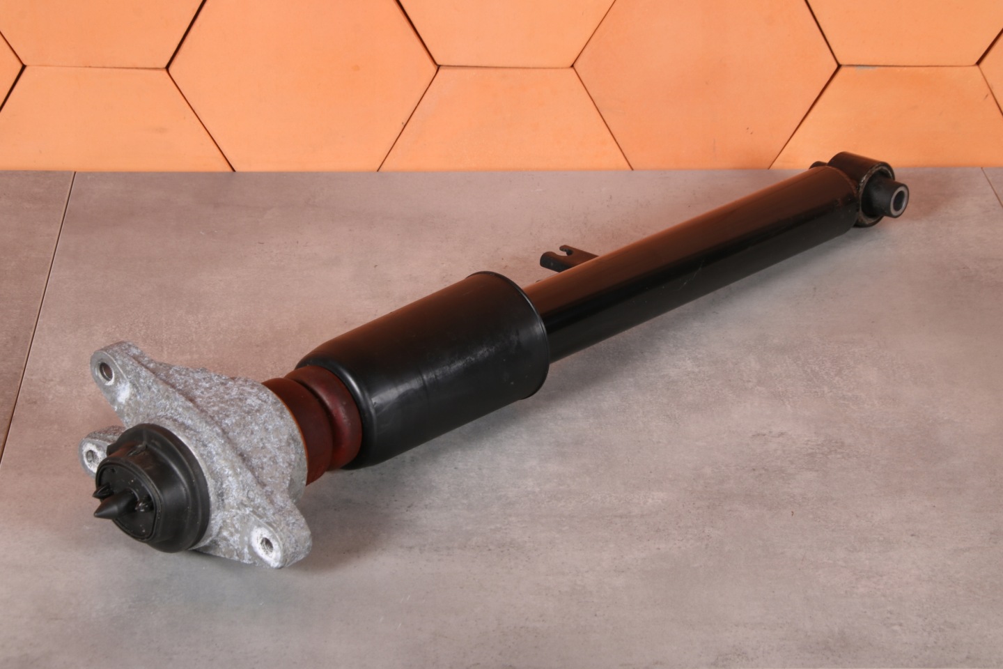 BMW 3' G20 shock absorber right left rear part rear 6879301