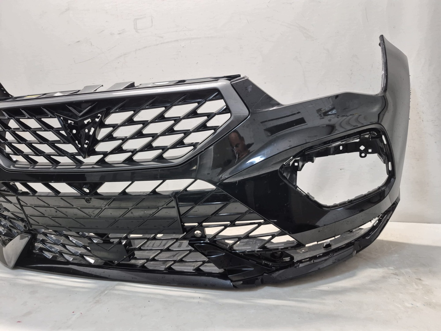 CUPRA ATECA LIFT 575 20- bumper front front grid grill PDC 575807221