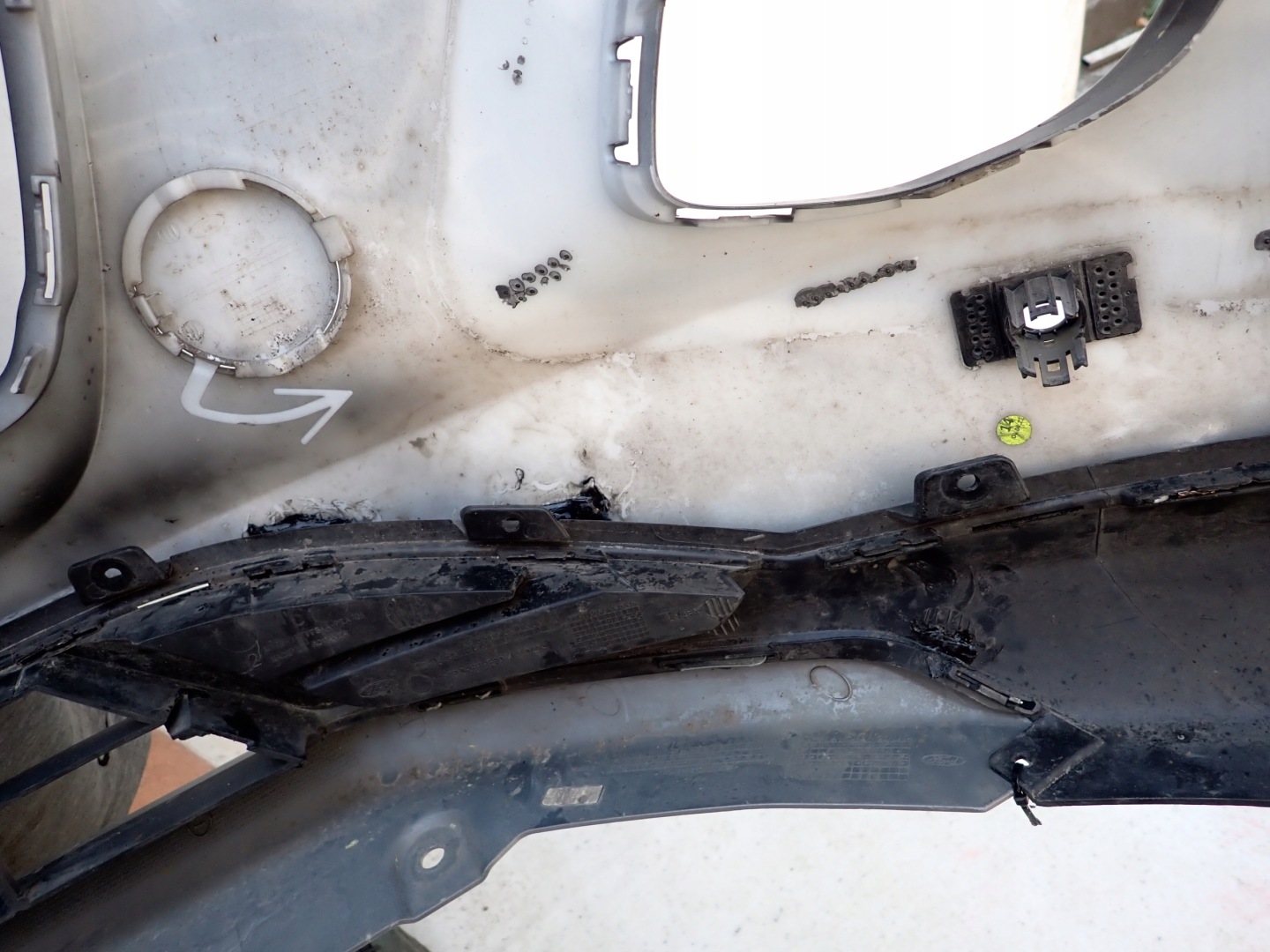 BMW X3 G01 X4 G02 moulding for fender right front front 7400672