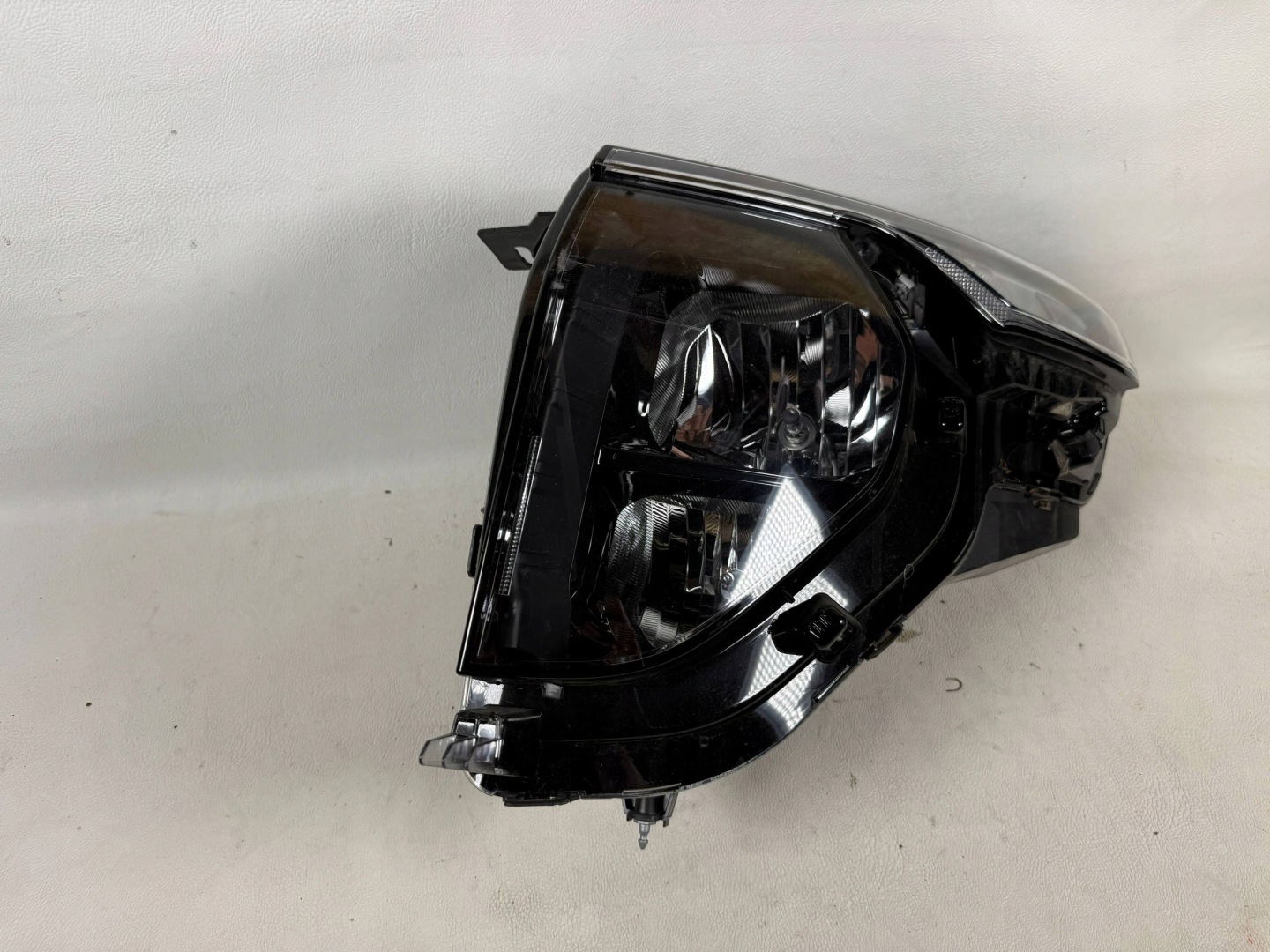 FORD TRANSIT COURIER TOURNEO MK3 III 23- light left front front