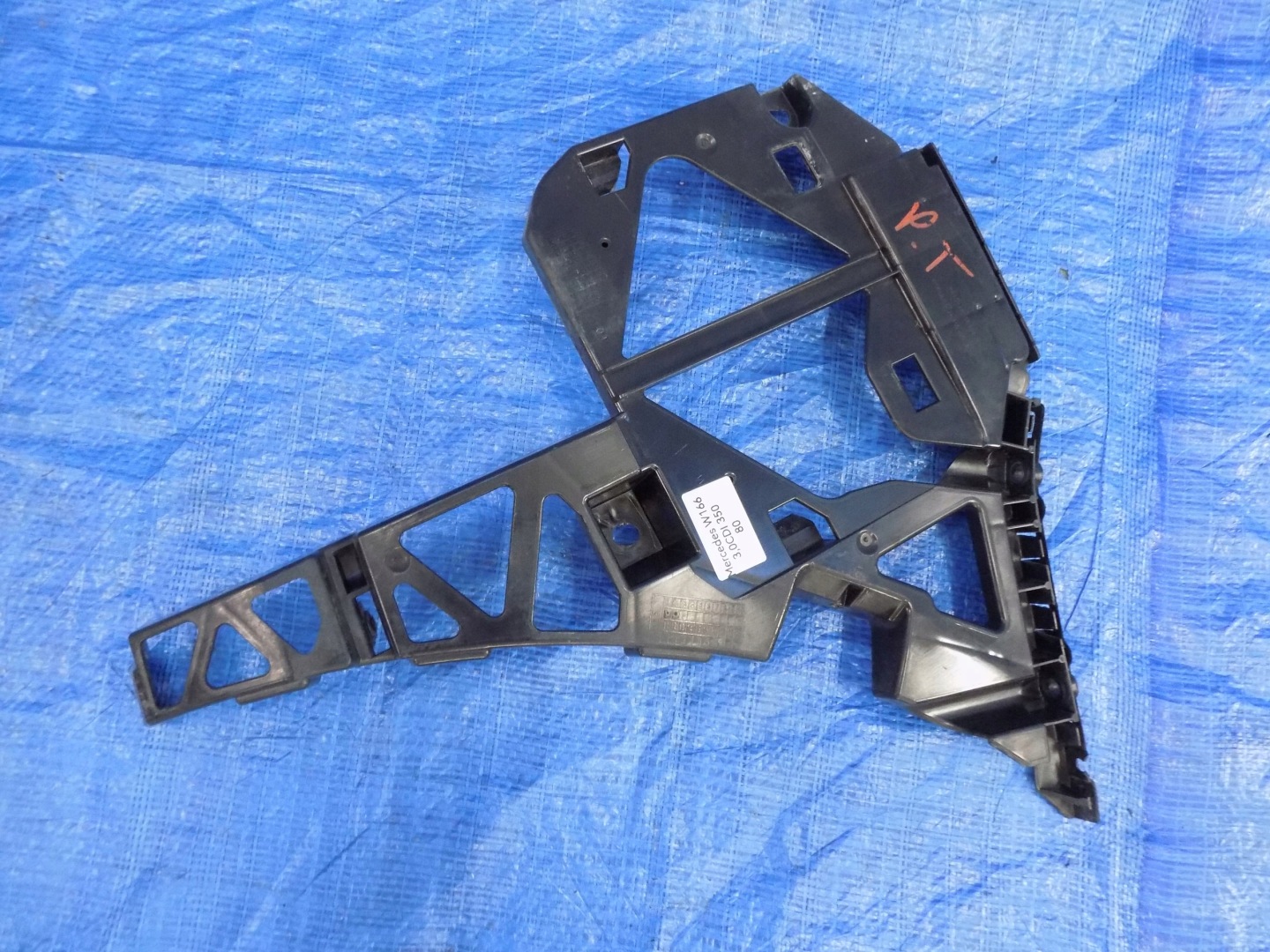 bumper bracket right rear part MERCEDES ML W166 13R