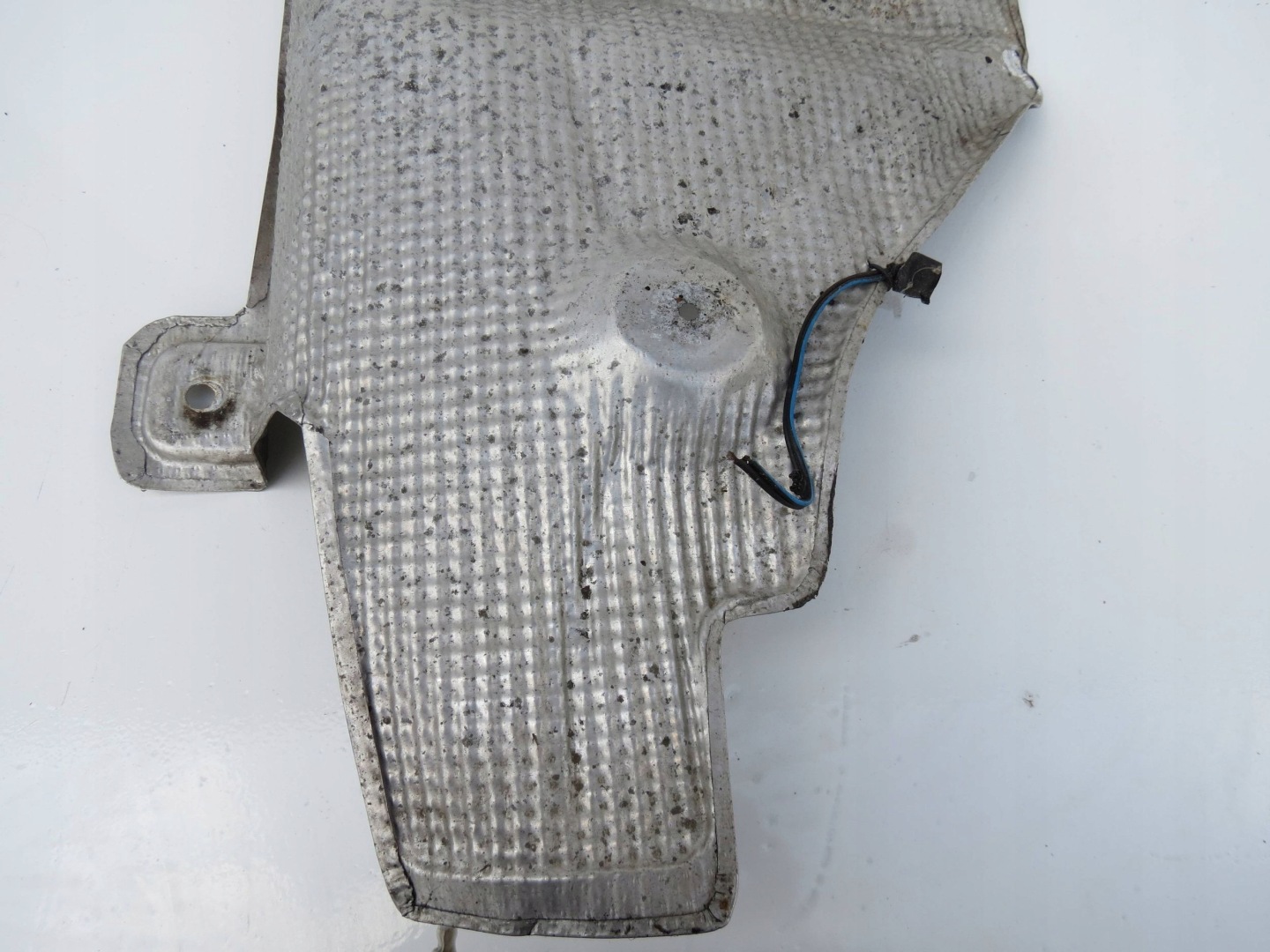 kryt TERMICZNA výfuku PORSCHE CAYENNE 7L0825681B