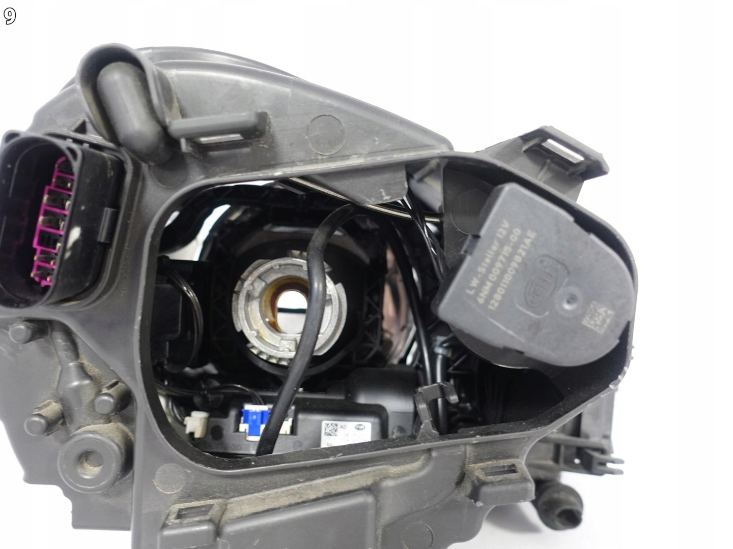 PORSCHE CAYENNE 7P5 958 10-14 XENON + LED light left front EUROPA