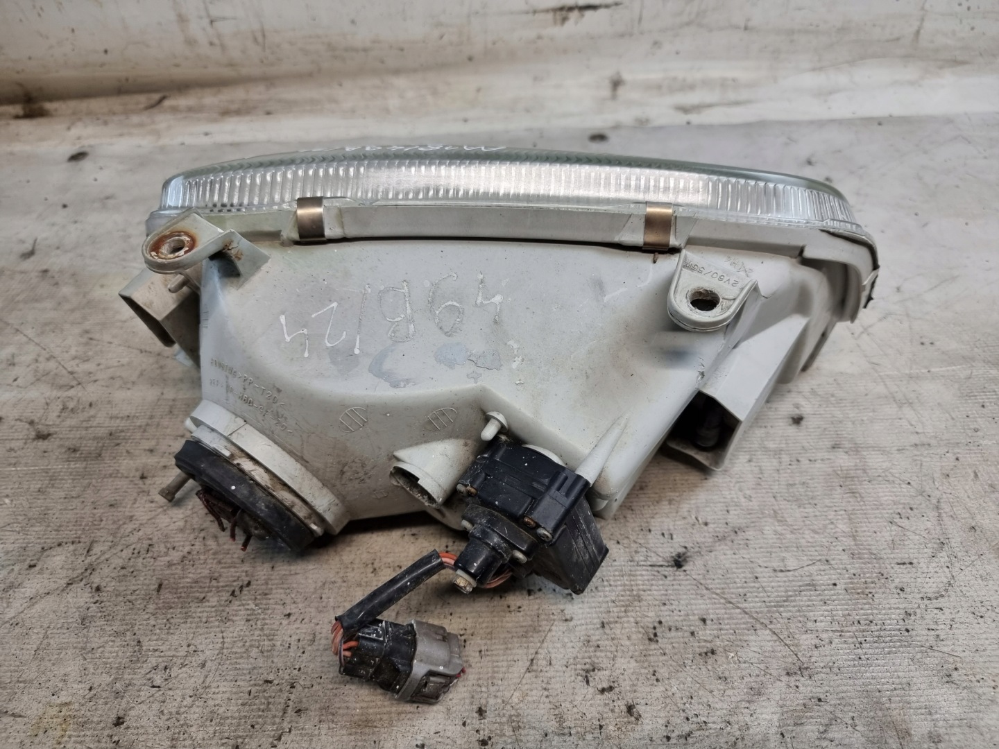 light REFLEKTOR left front TOYOTA RAV4 and