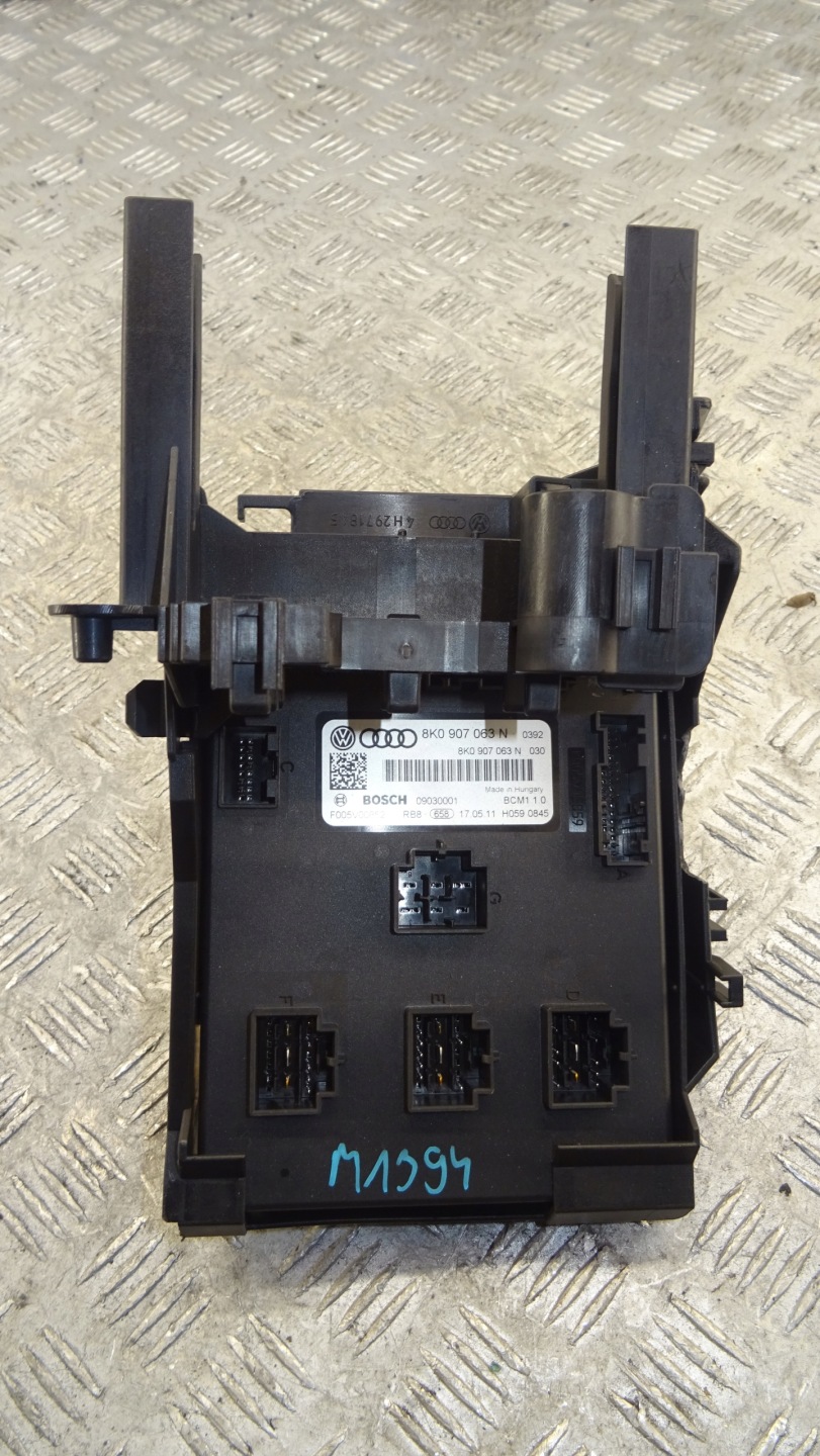 AUDI A4 B8 8K A5 8T Unité commande confort 8K0907063N
