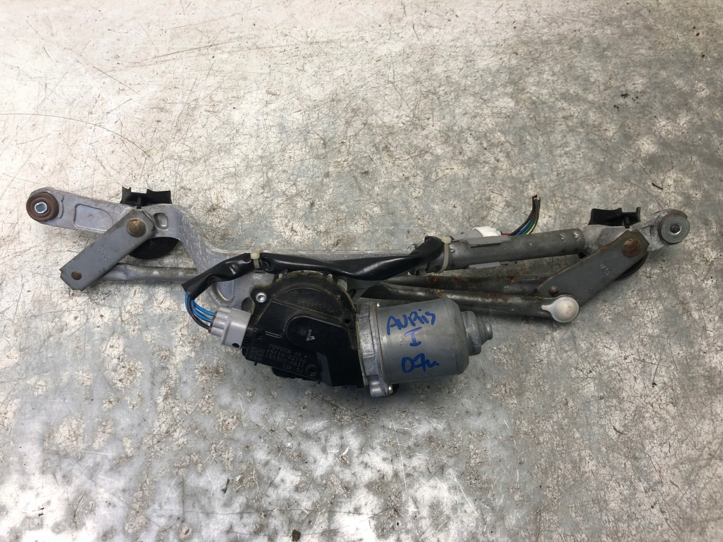 Wischergestänge TOYOTA AURIS und 85110-02190