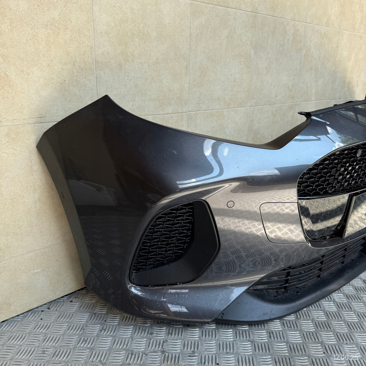Frontstoßstange komplet MAZDA 2 IV 2024 ROK 4 PDC