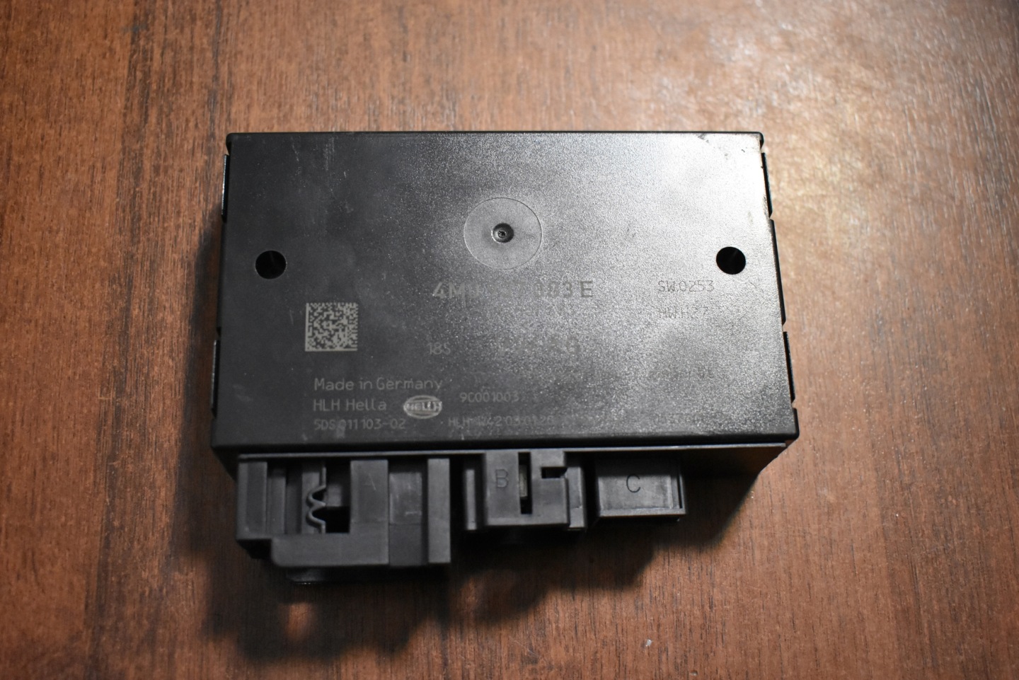 IDEALNY Module HAKA PORSCHE CAYENNE 9Y 1 9