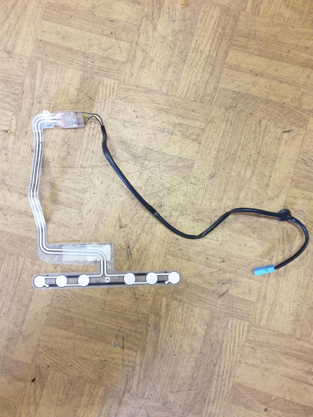 Sensor Sitze vorne AUDI 8P4963553B