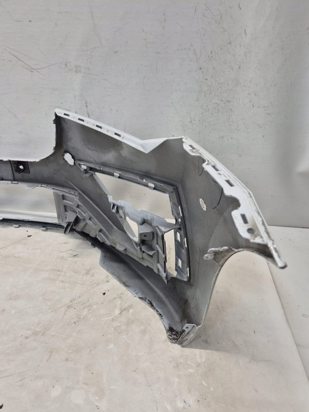 SKODA SCALA 23- LIFT bumper front front PDC 657807221F