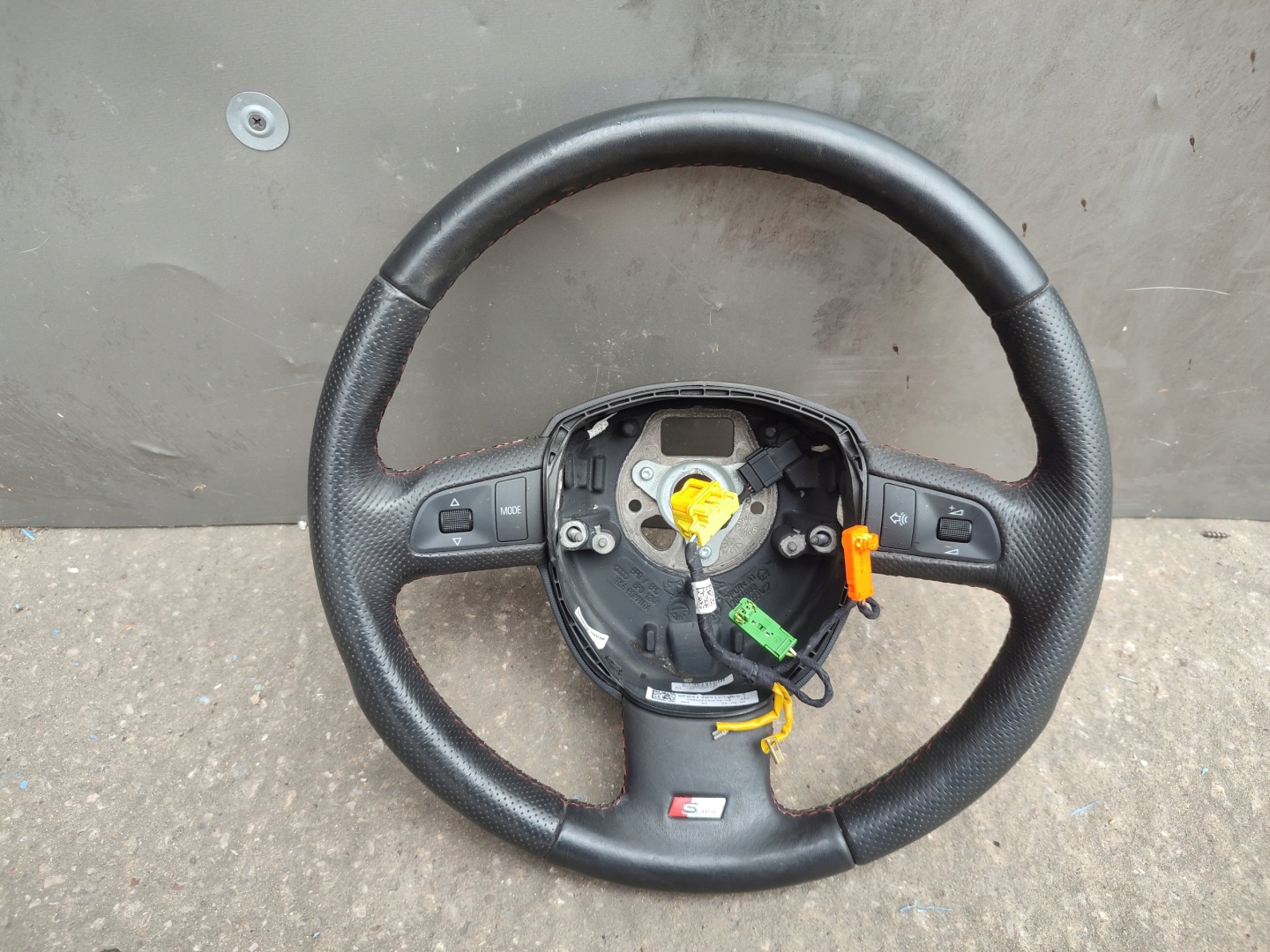 VOLANT MULTIFUNKCJA S-LINE AUDI A3 8P 04-08 8P0419091CT