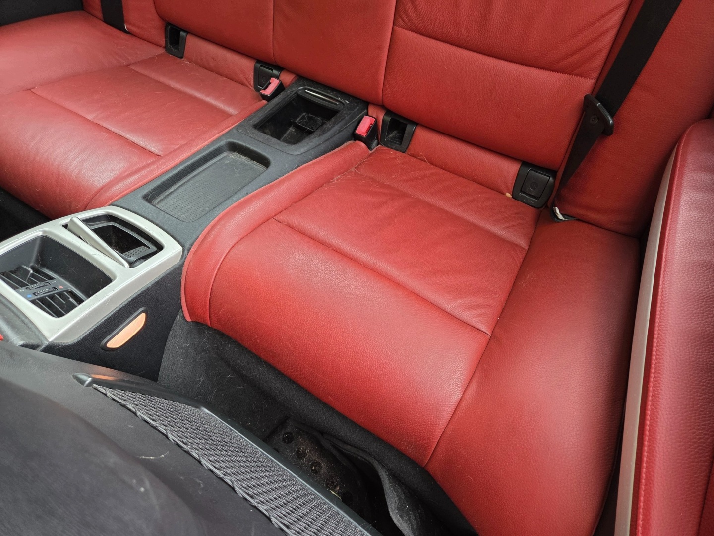 sedačky bočné BMW E93 M PAKIET