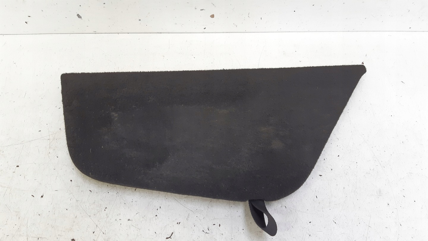spoiler boot right 5840905010 Toyota Avensis T27