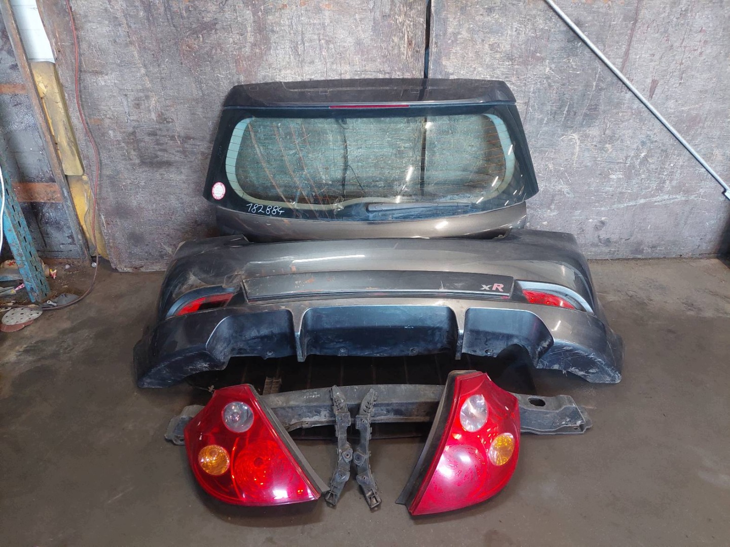 complete rear part KIA CEED and 5K trunk door boot bumper rear part lights rear part
