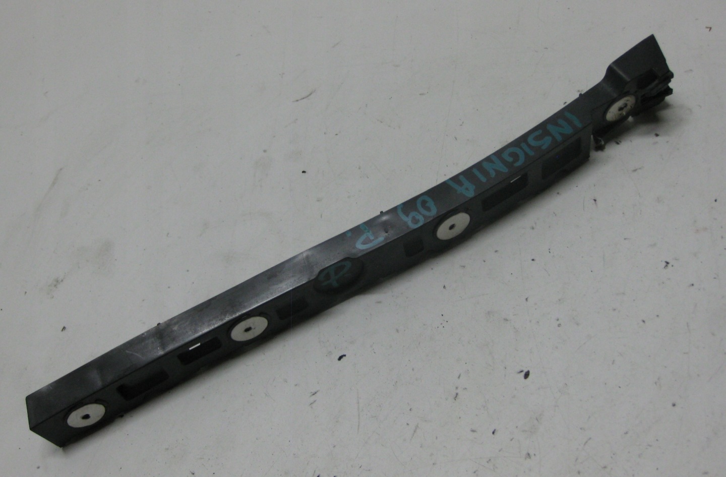 OPEL INSIGNIA A Support Support plaque Pare choc Droite Arrière 13239129