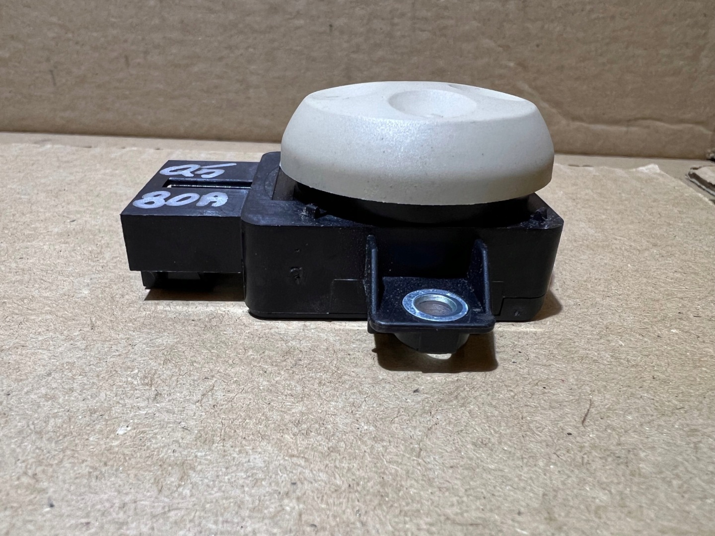 AUDI Q5 80A A4 B9 Schalter REGURACJI SITZ 8E0959777A