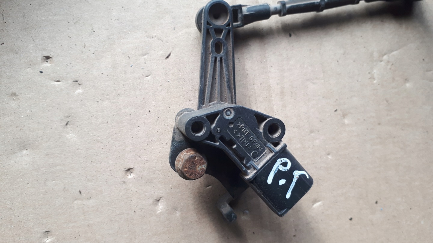 S4 B9 A4 8W SENSOR POZIOMOWANIA LICHTE HECK S5 8W