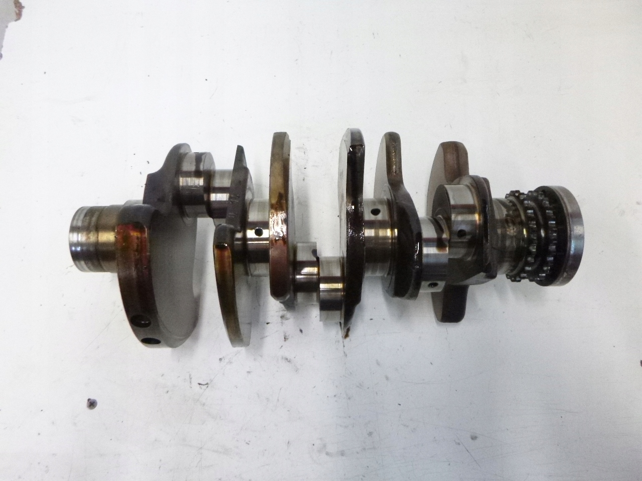 crank Audi A6 C6 3.2 FSI 06r.