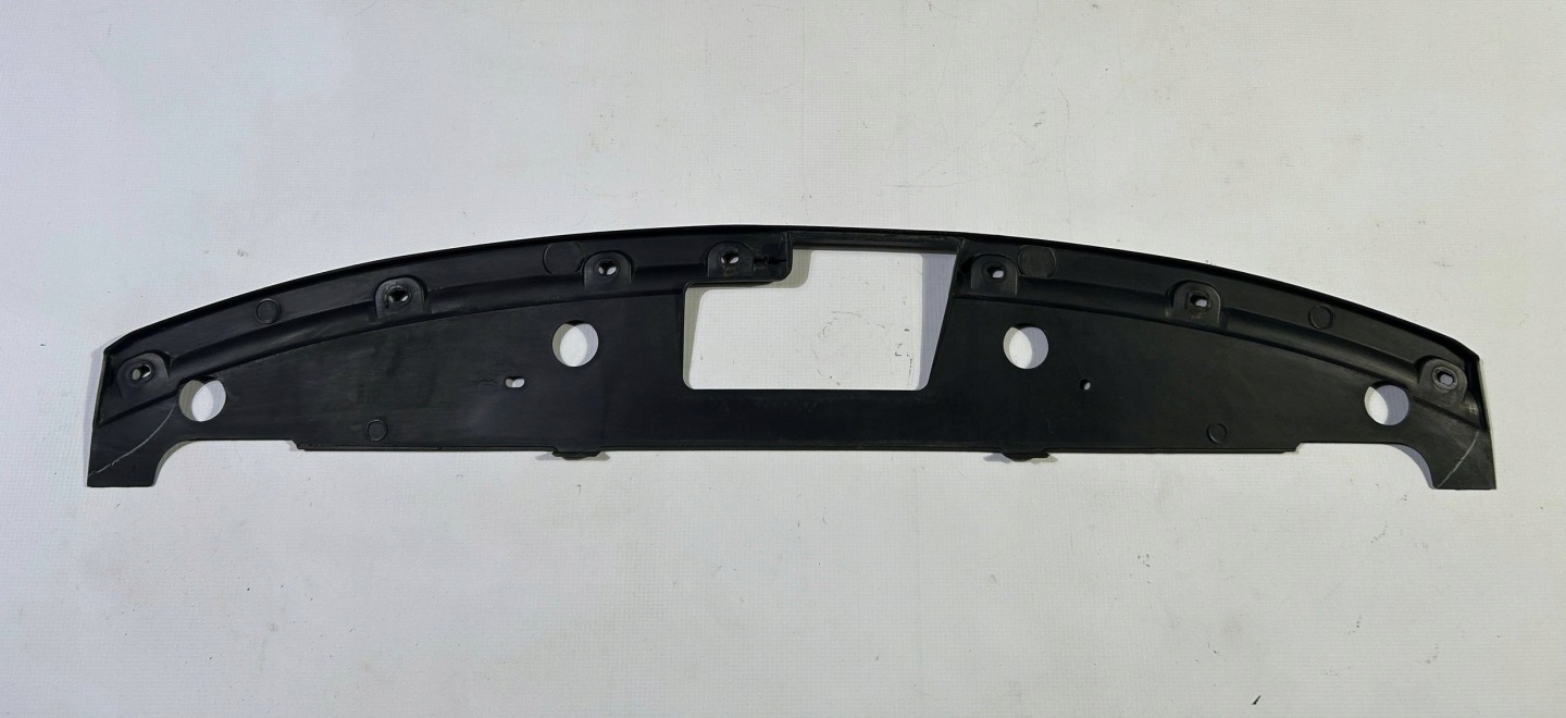 Horn kryt stěny předního chladiče Ford Explorer 2011