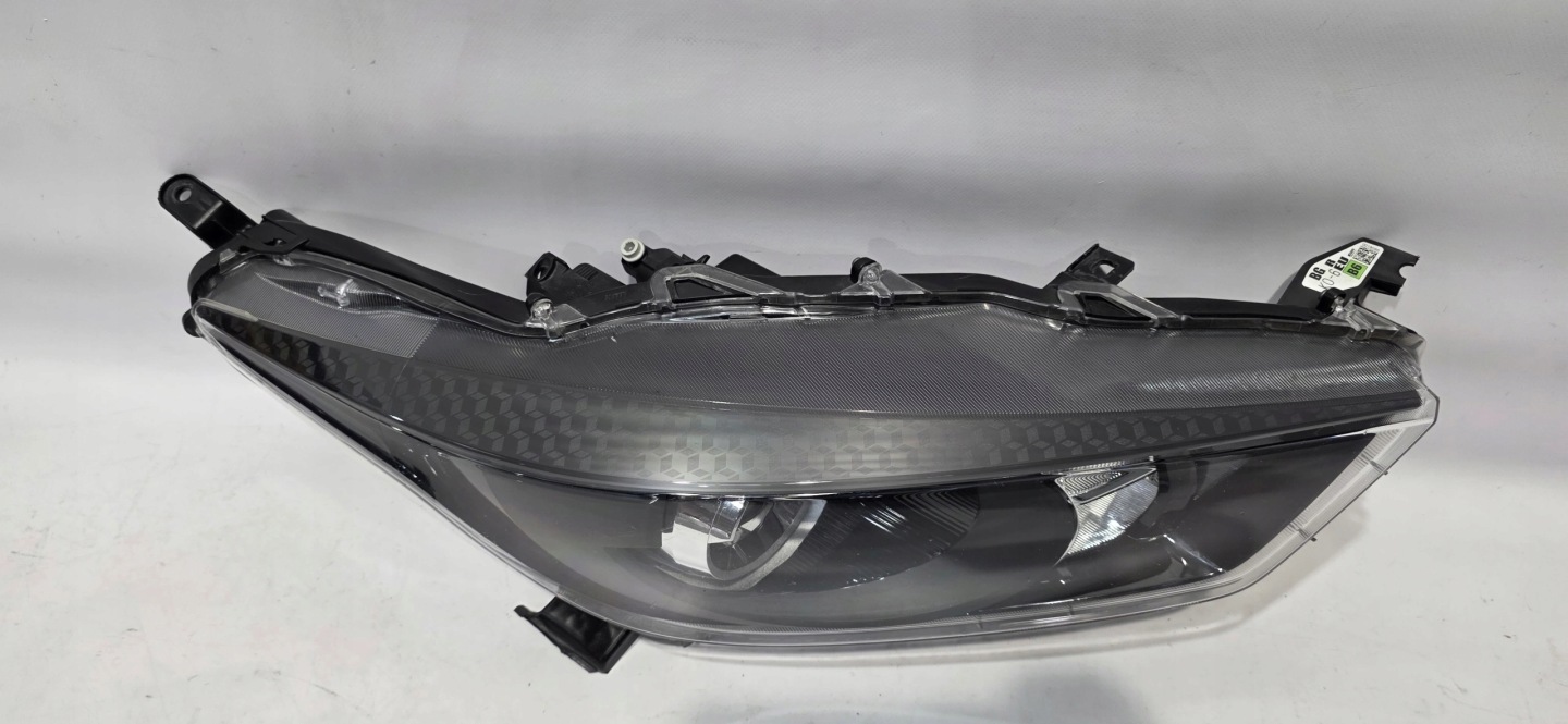 light right front lens TOYOTA YARIS IV 20- original K0-6EU