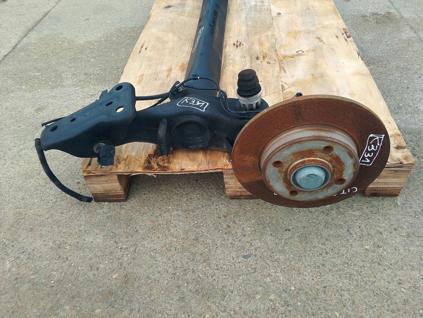 Citroen C3 DS3 träger osi hinten 3214602367 (K331)