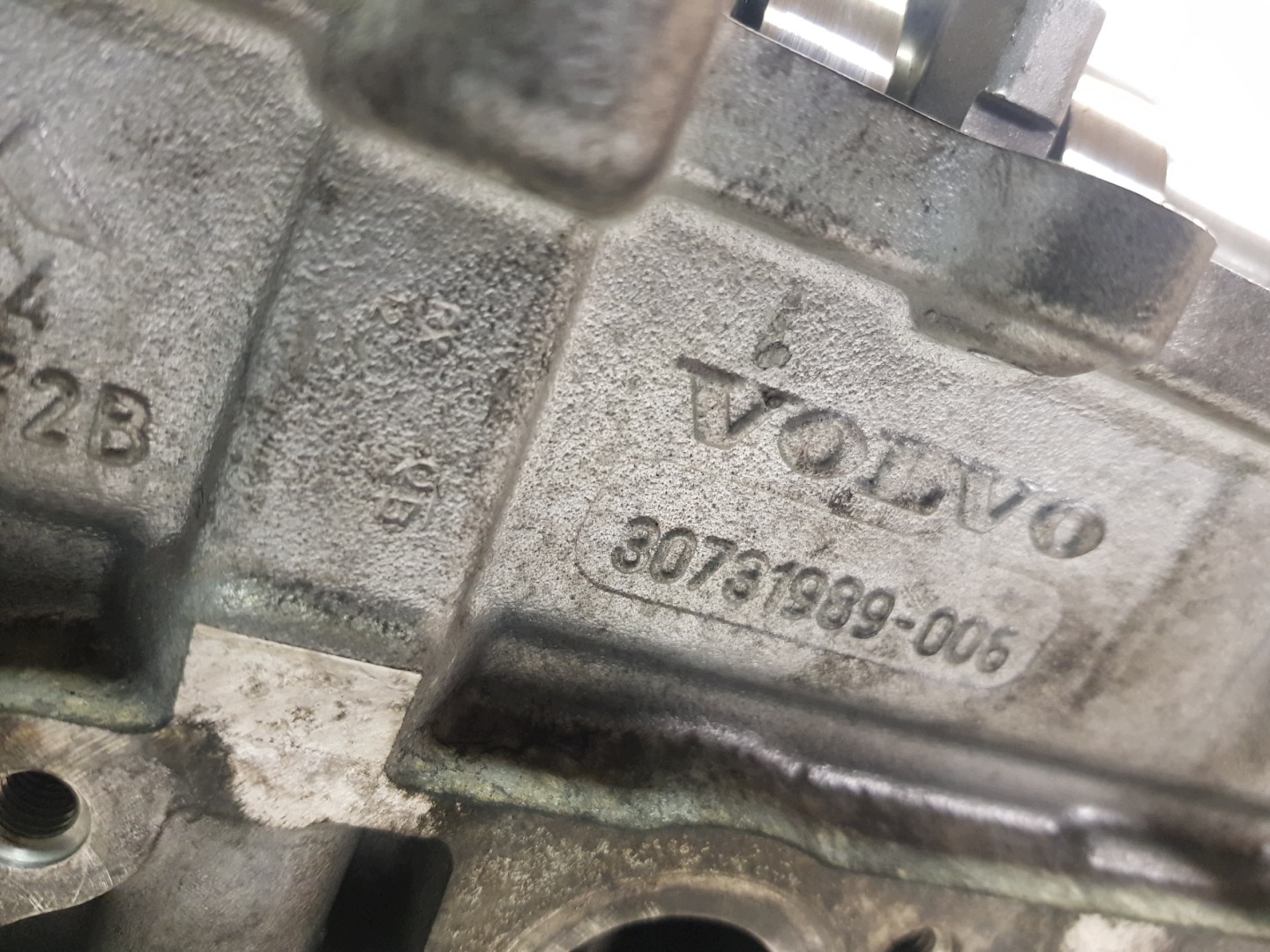 VOLVO S60 S80 V70 XC90 2.4 TESTATA Motore 30731989