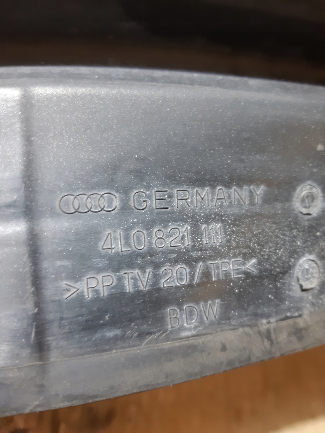 AUDI Q7 Insonorizzazione parafango Destro 4L0821111