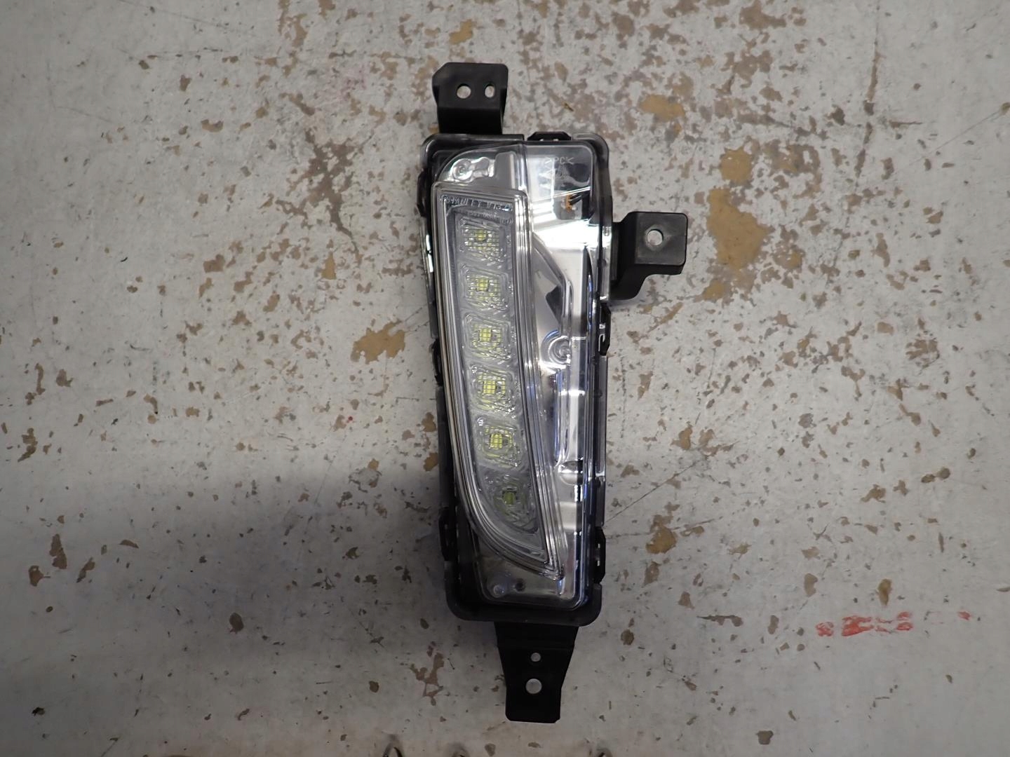 Nebelscheinwerfer rechts LED DRL SUZUKI VITARA III 2015
