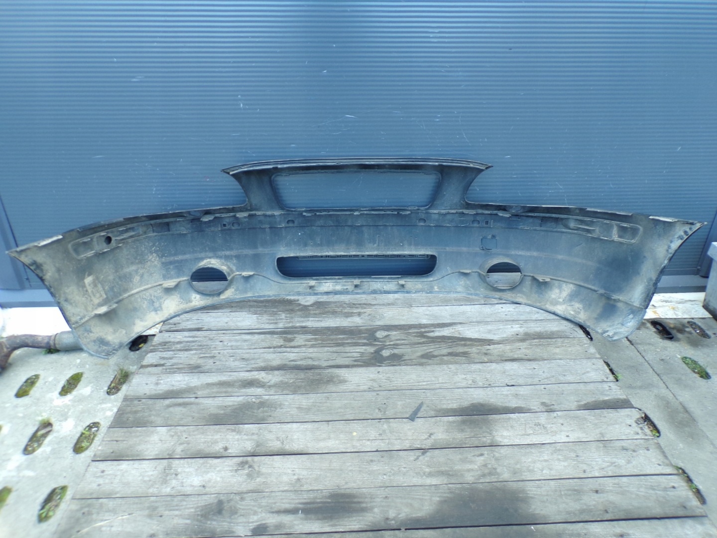 front bumper front VOLVO S60 1 and WERSJA ZE SPRYSKIWACZAMI