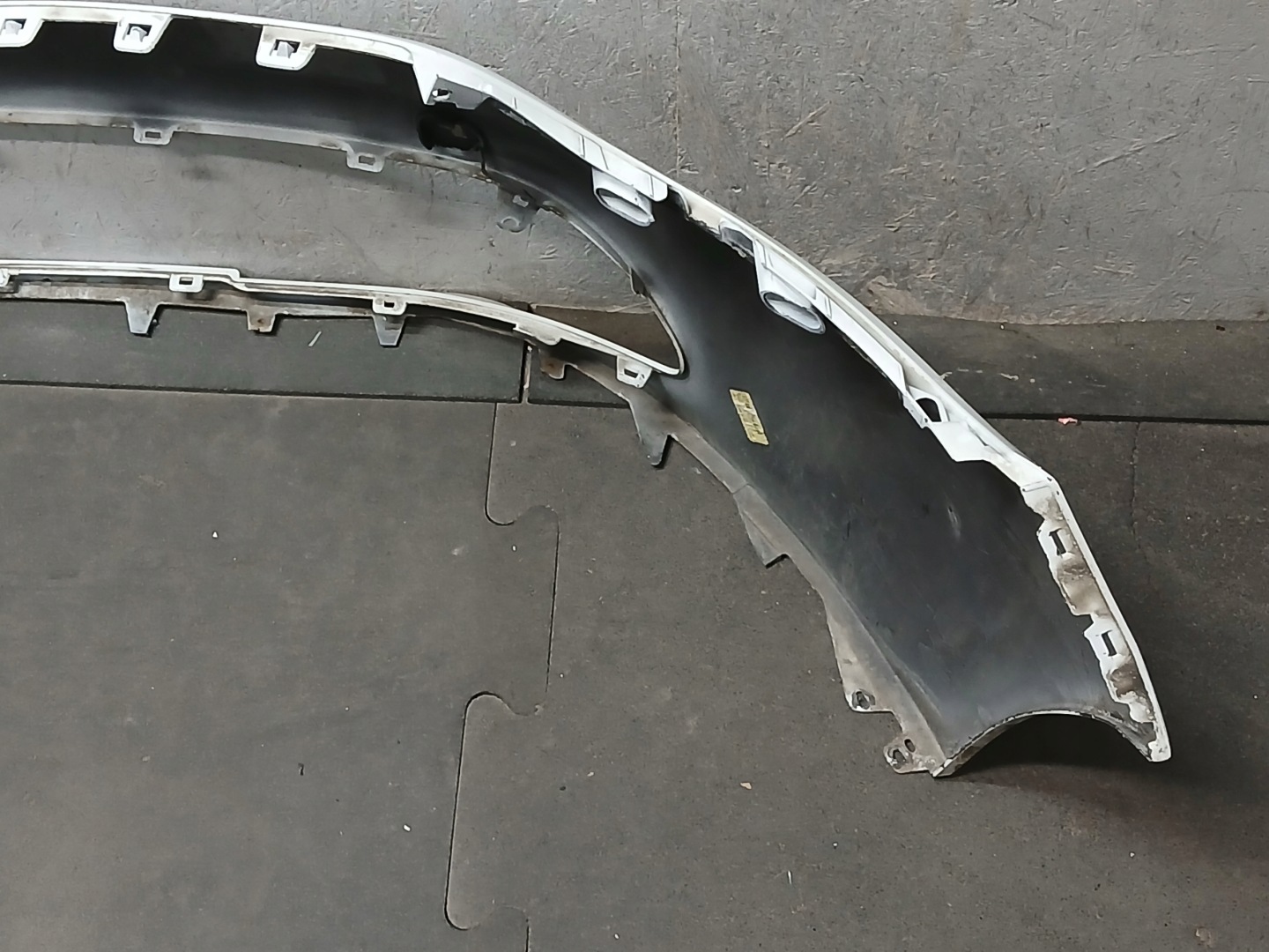 nárazník predok RENAULT CLIO IV 4