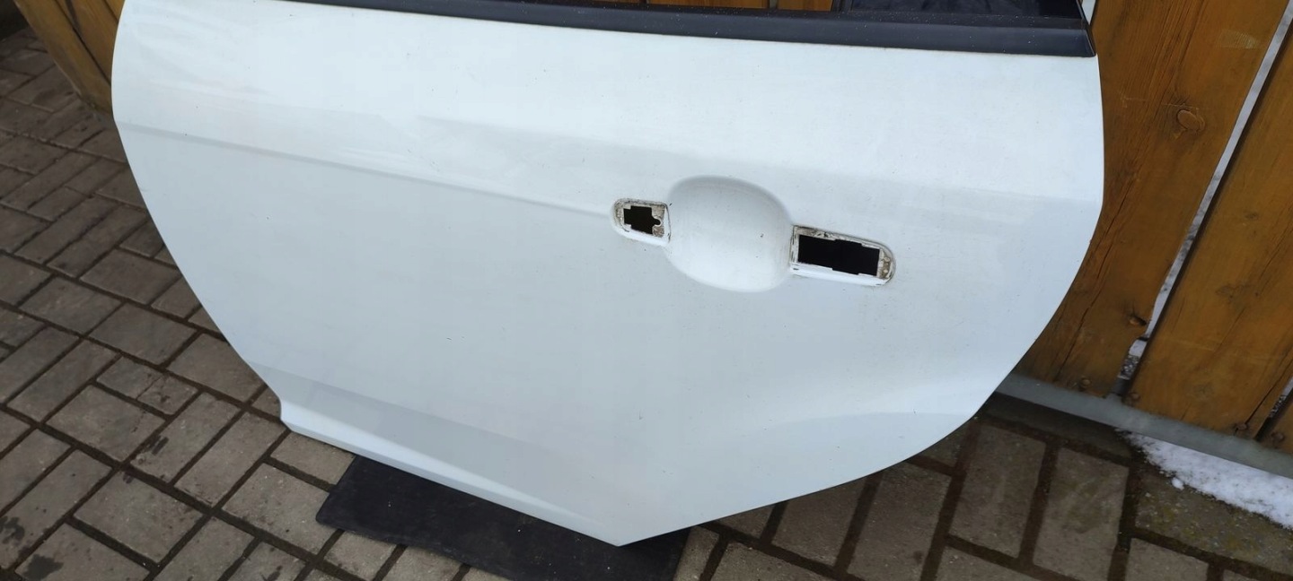 door rear part rear. left Ford Focus MK3 HB 5D 5B