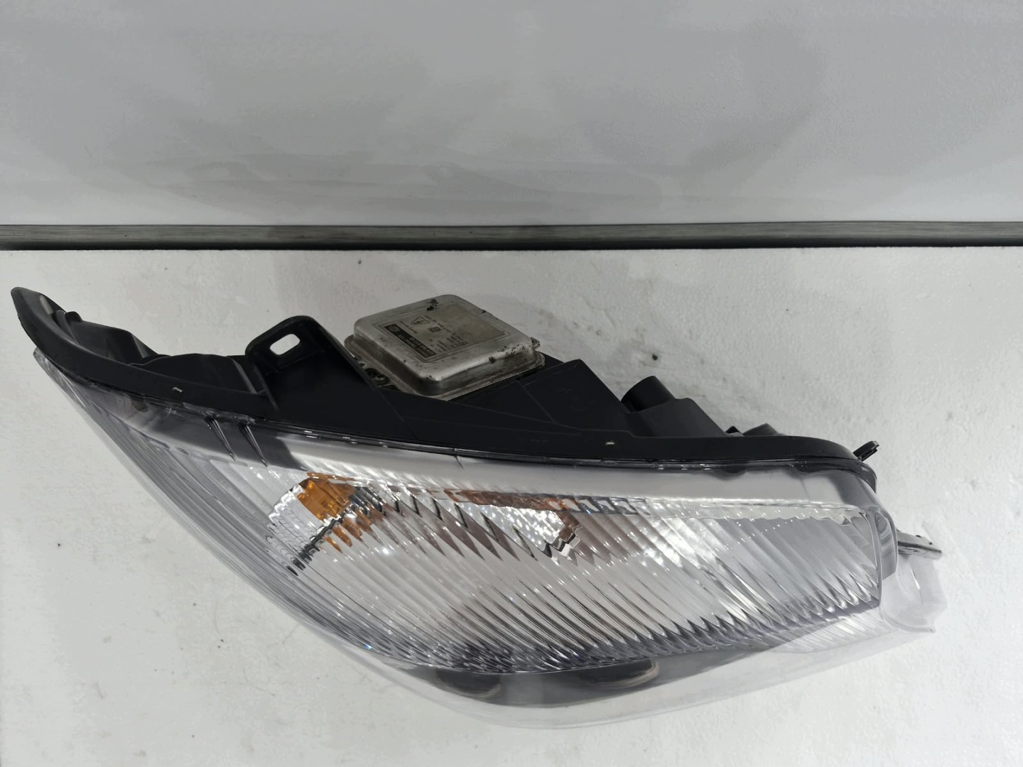 light right Mercedes W906 Sprinter LIFT Xenon