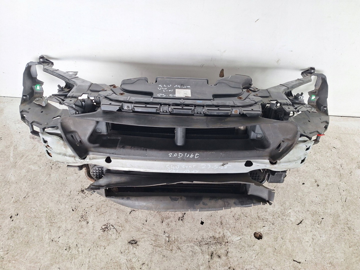 VOLVO V40 II 13-19 support panel for radiators 1.6D 31378700