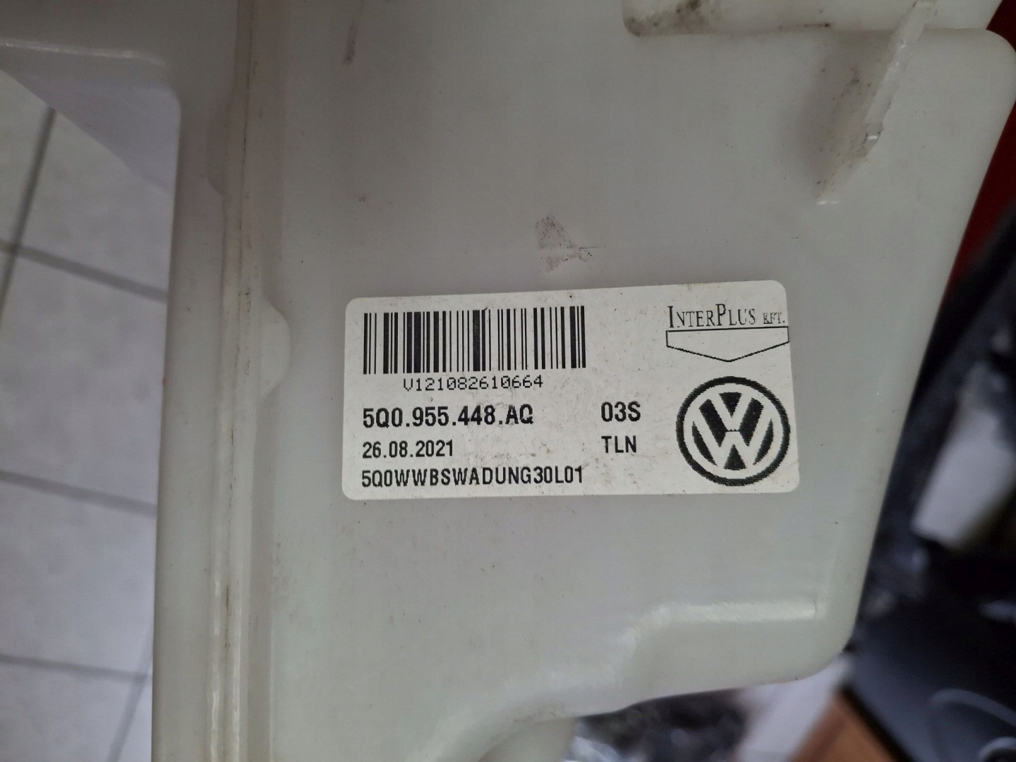 washer fluid tank AUDI Q2 LIFT 2020R-> 81A