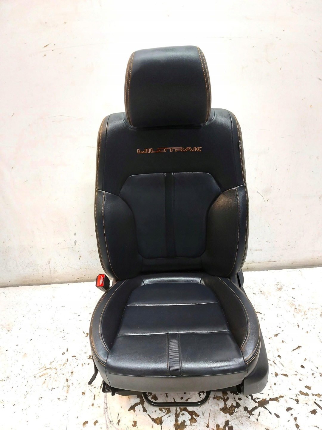Ford Ranger VI 6 2024r KANAPY Sitze vorne heck KPL