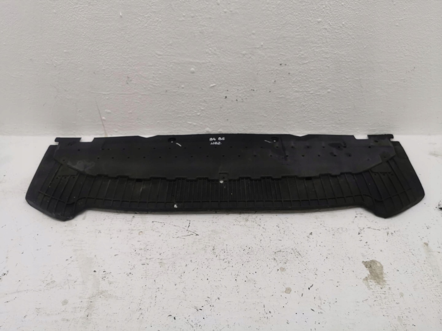 Blende Abdeckung abdeckung unter Stoßstange AUDI A4 B8 8K0807233