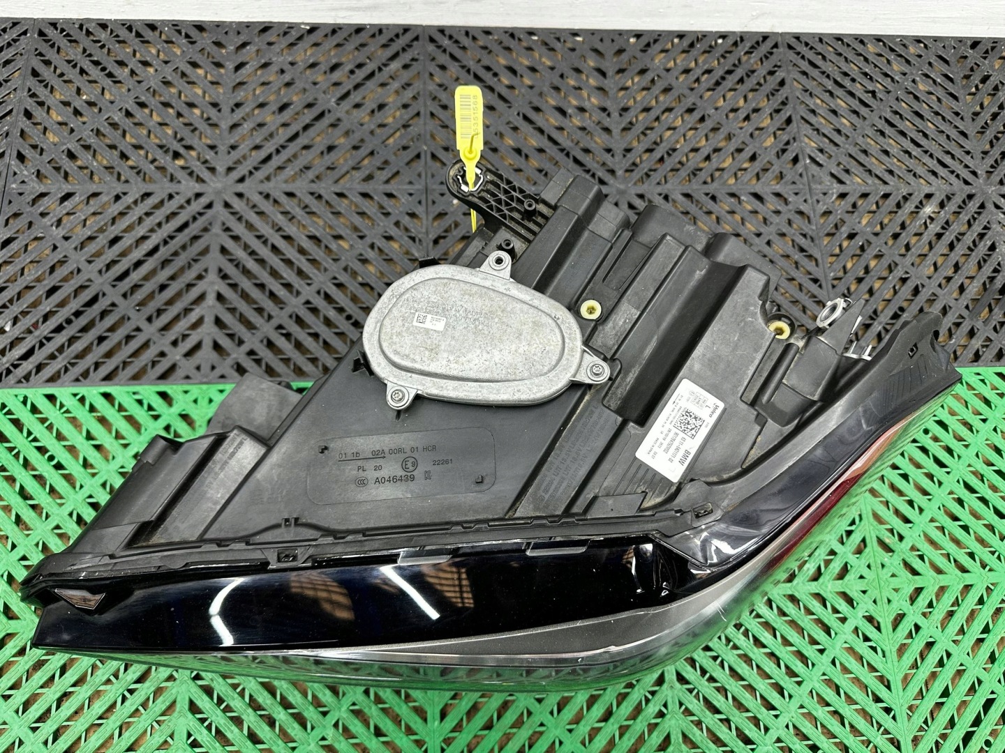 light front side left BMW X1 F48 LCI complete 5A01171