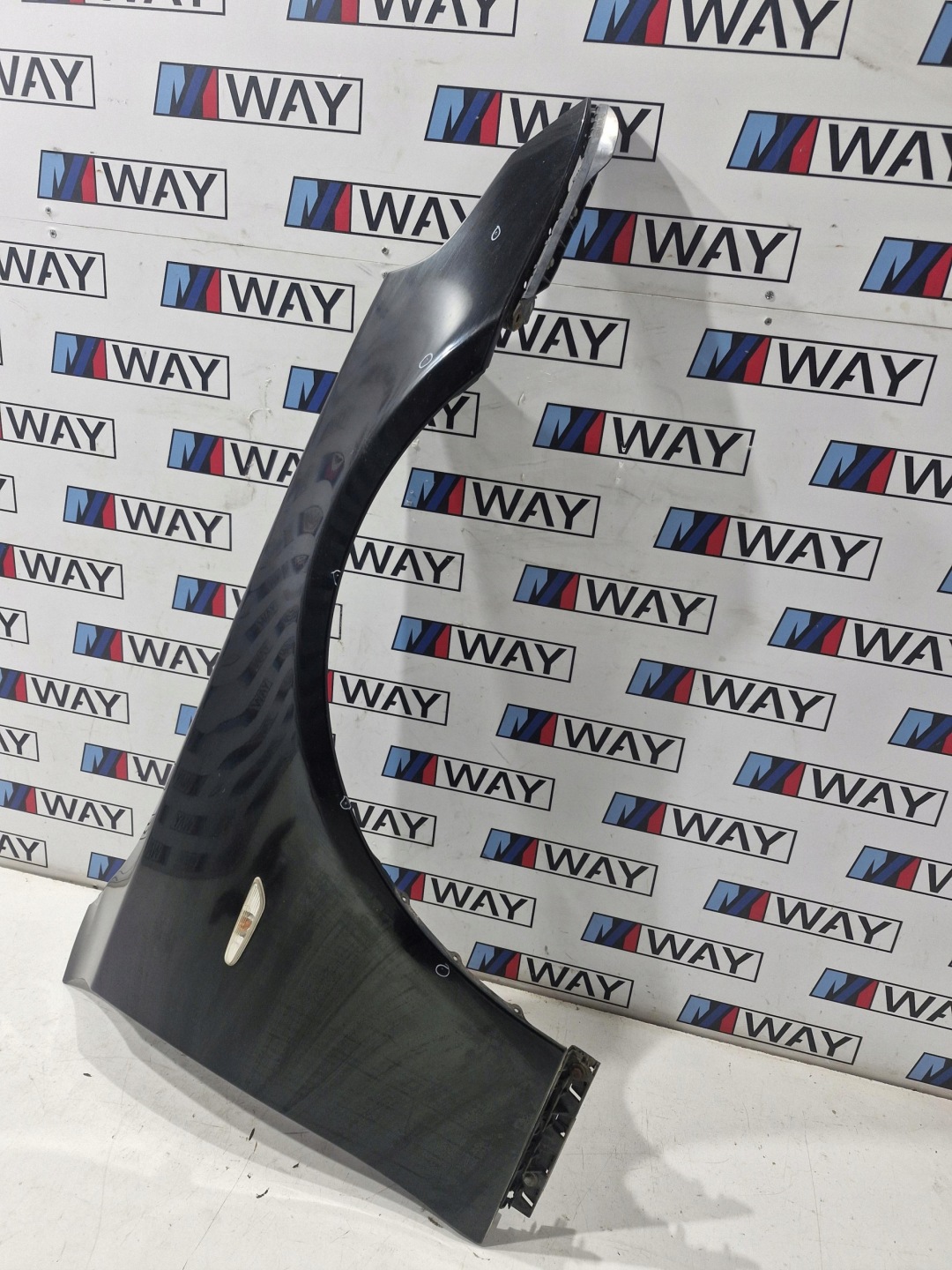 BMW E60 E61 fender right front 668 SCHWARZ II