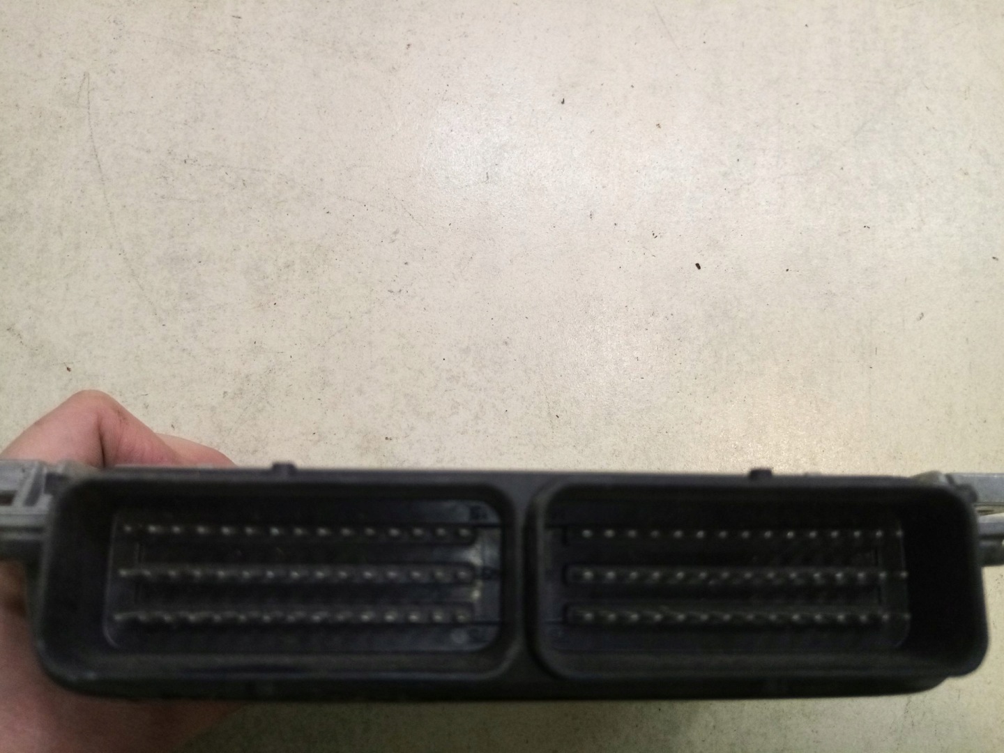 control unit of the engine VOLVO V40 2.0 S110602007A