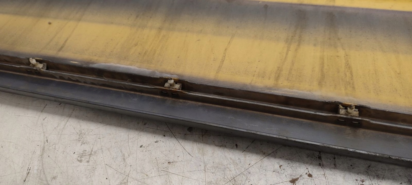 moulding door left front Mercedes W140 3,2 199