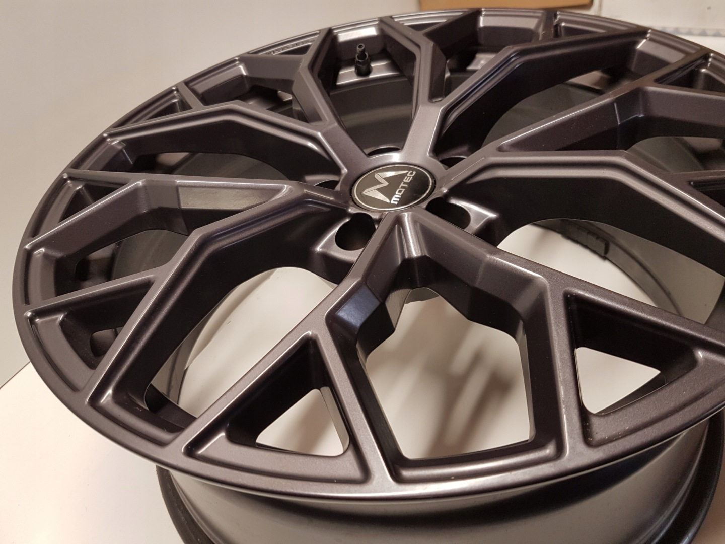 disk AUDI A4 A6 MERCEDES CLA 8.5Jx19 ET30 KBA54704