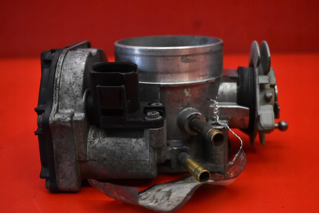 Valvola a farfalla 078133063AN AUDI A6 C5 2.8 V6 193 KM 97-01