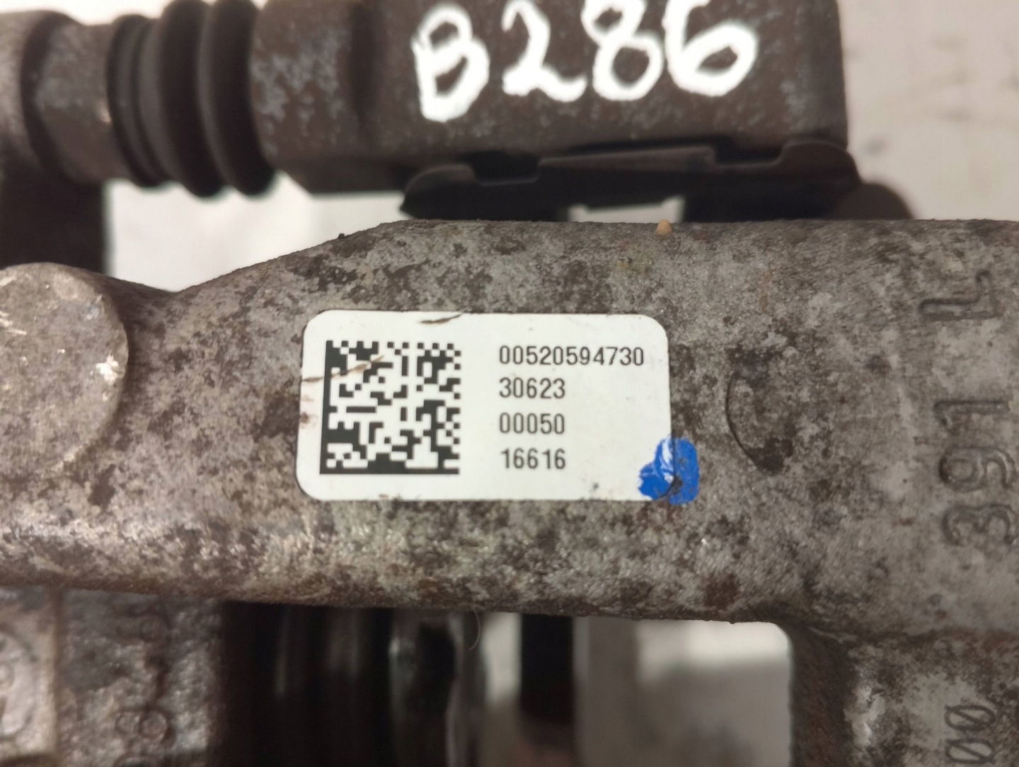 Fiat Tipo II caliper brake rear left 00520594730 (B286)