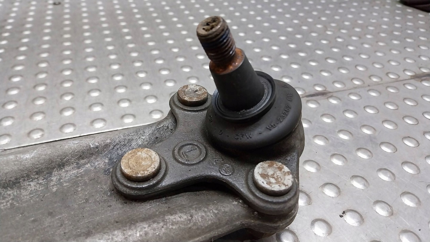 arm left front 3C0407153B VW PASSAT B6 CC 07-12