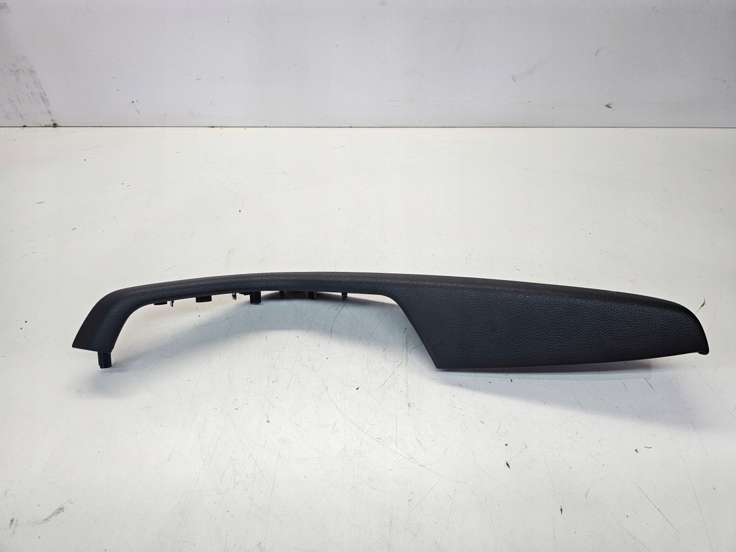 armrest left front AUDI A4 B9 8W0867173D