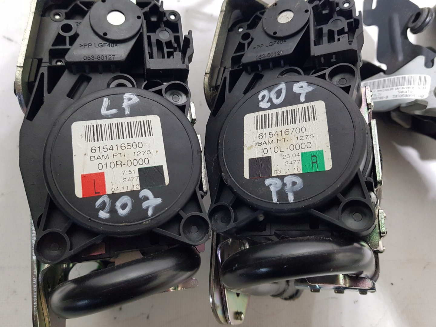 tension belts front left right KOMPLET MERCEDES W207 C207